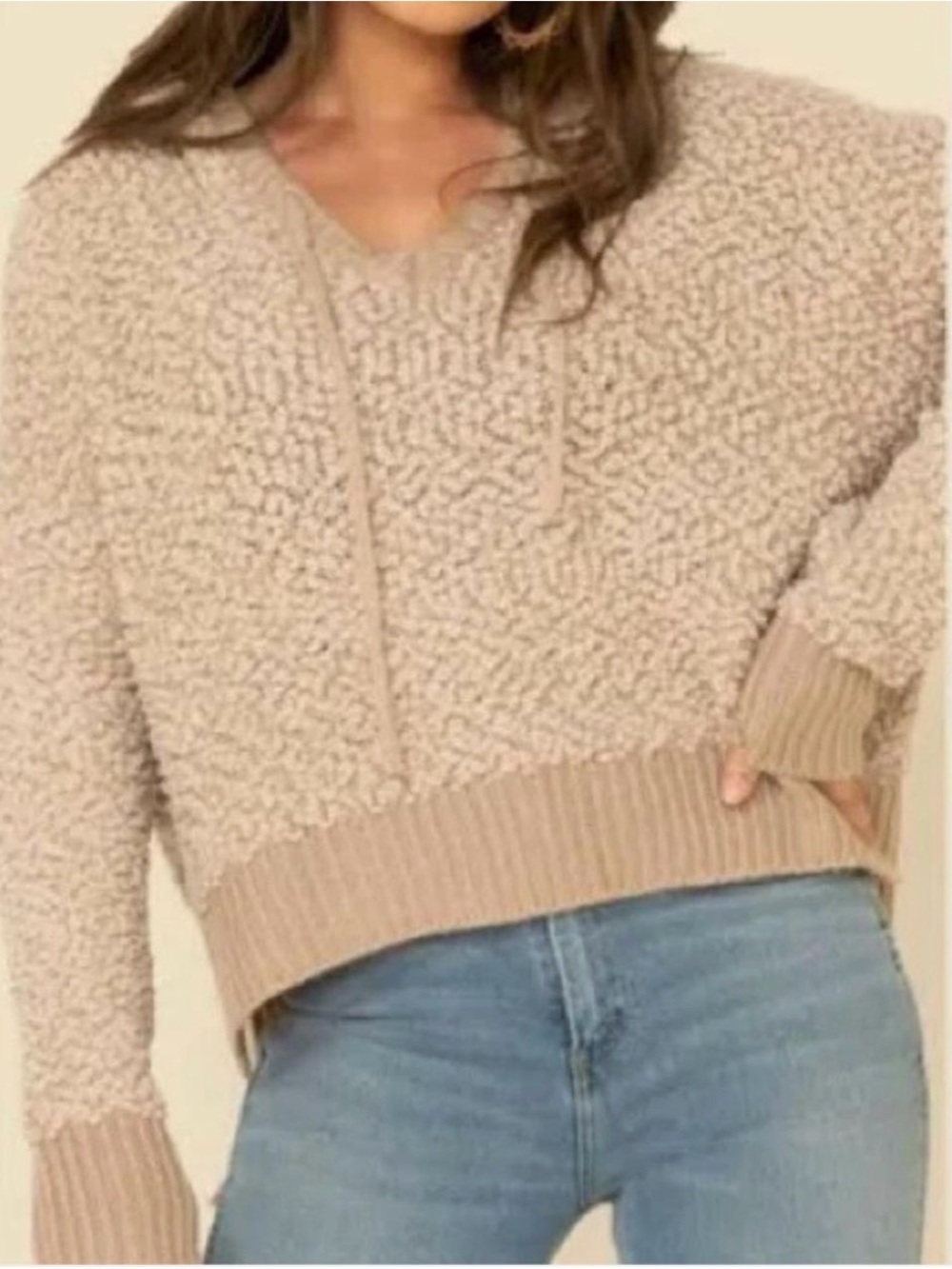 Anthropologie POL Popcorn Beige V-Neck Knit Sweater‎ Size Medium